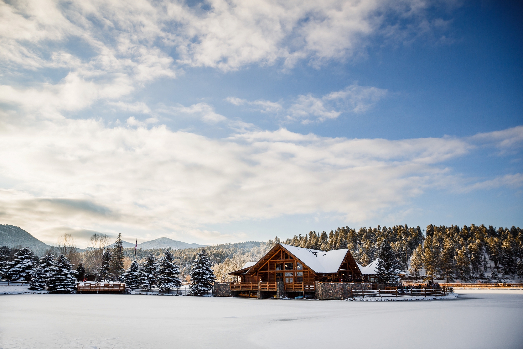 Evergreen_Lake_House_Winter_Wedding_0025