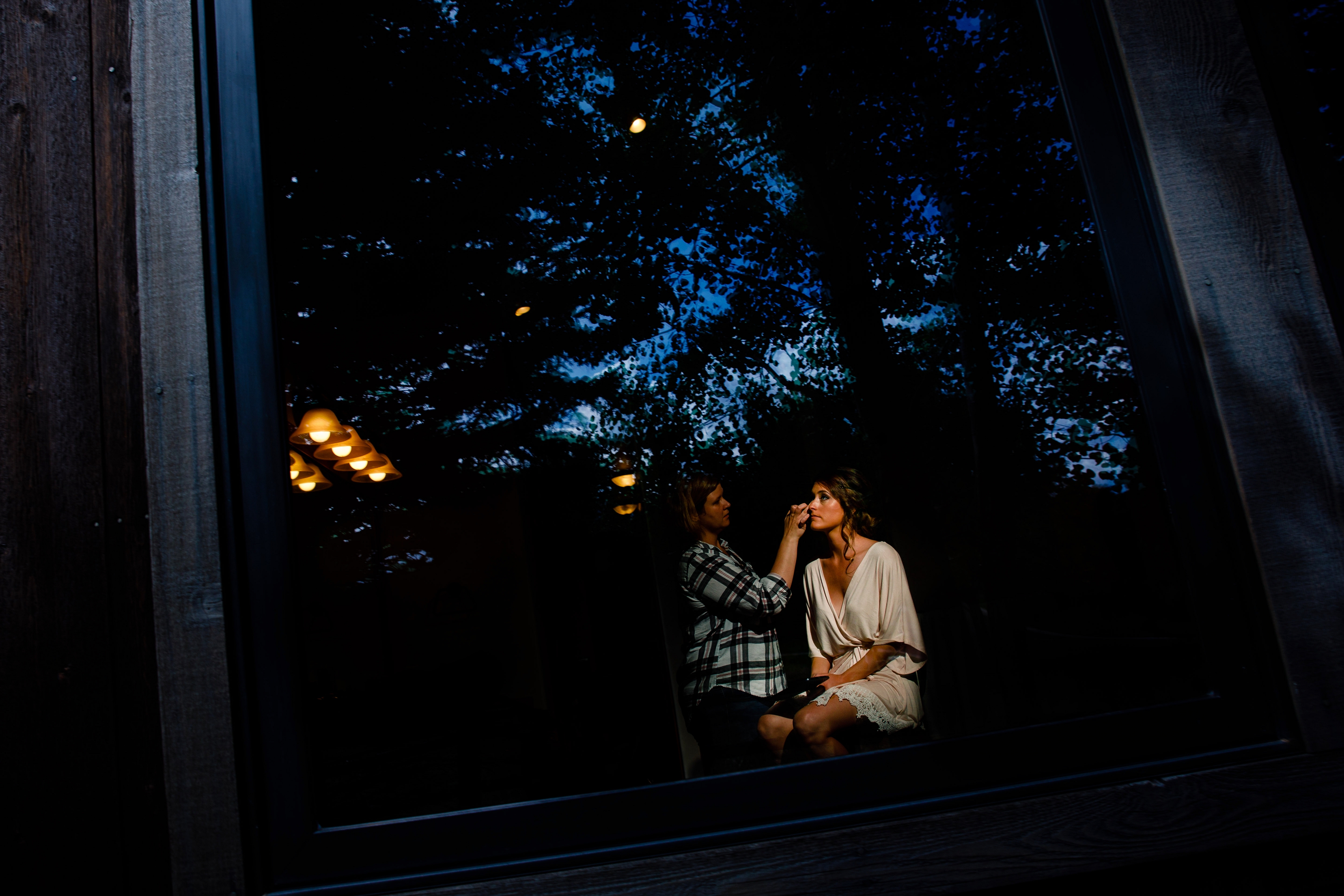 Bride gets ready in Carbondale, CO before her Maroon Bells Wedding.