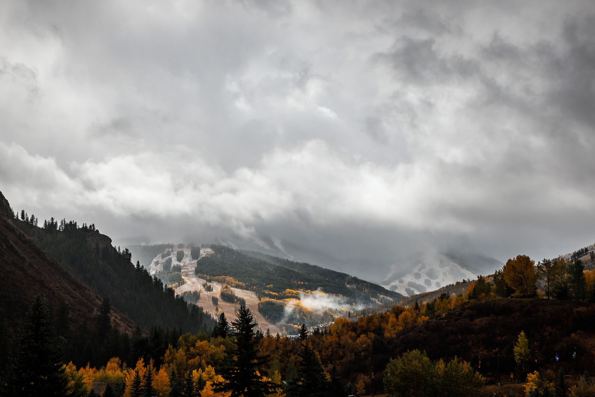 Nick Jessica S Fall Westin Beaver Creek Wedding Top Colorado   Westin Beaver Creek Wedding 2 2048x1366 